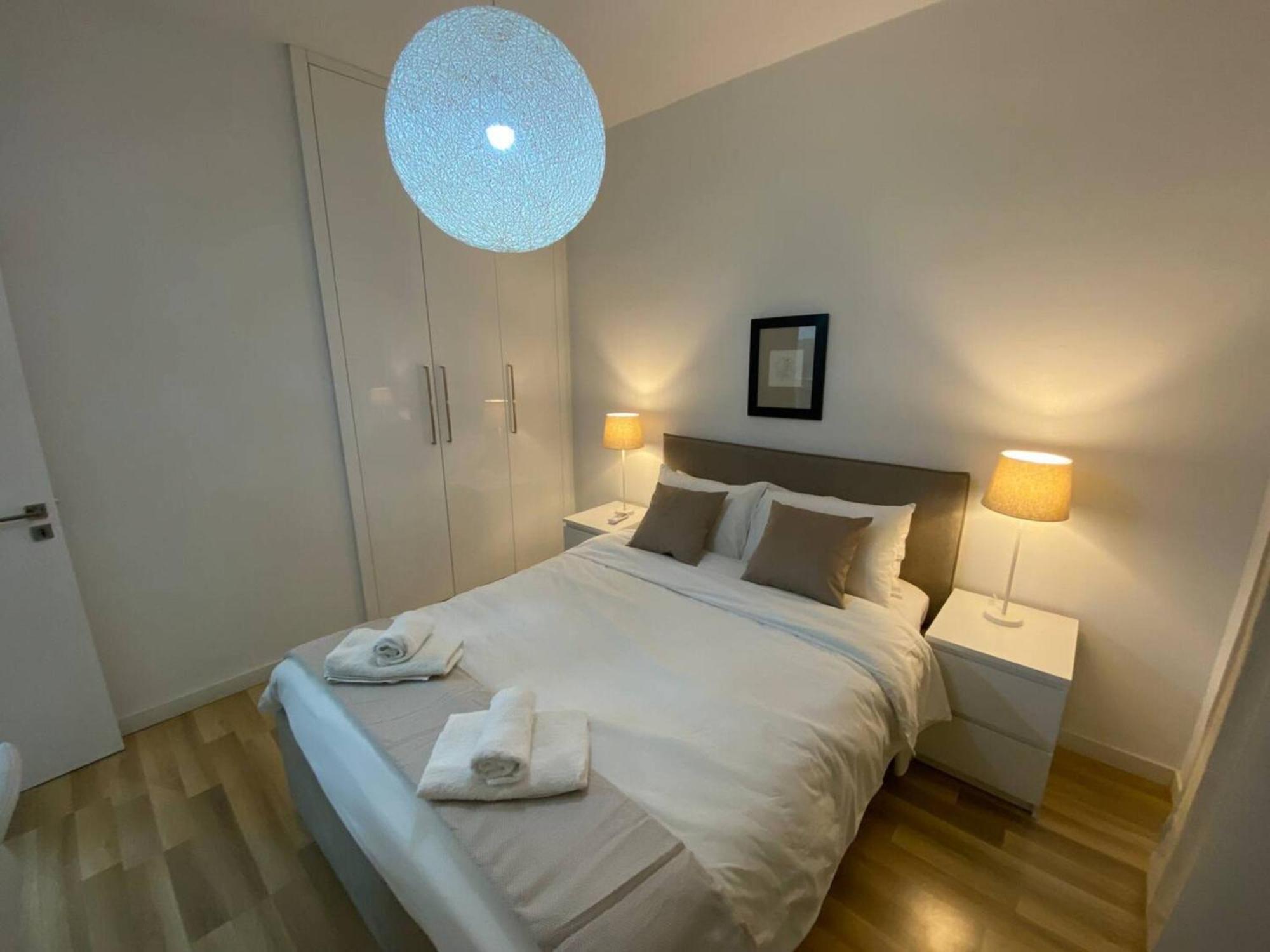 Seabreeze City Center Flats By Trulycyprus Limassol Bagian luar foto