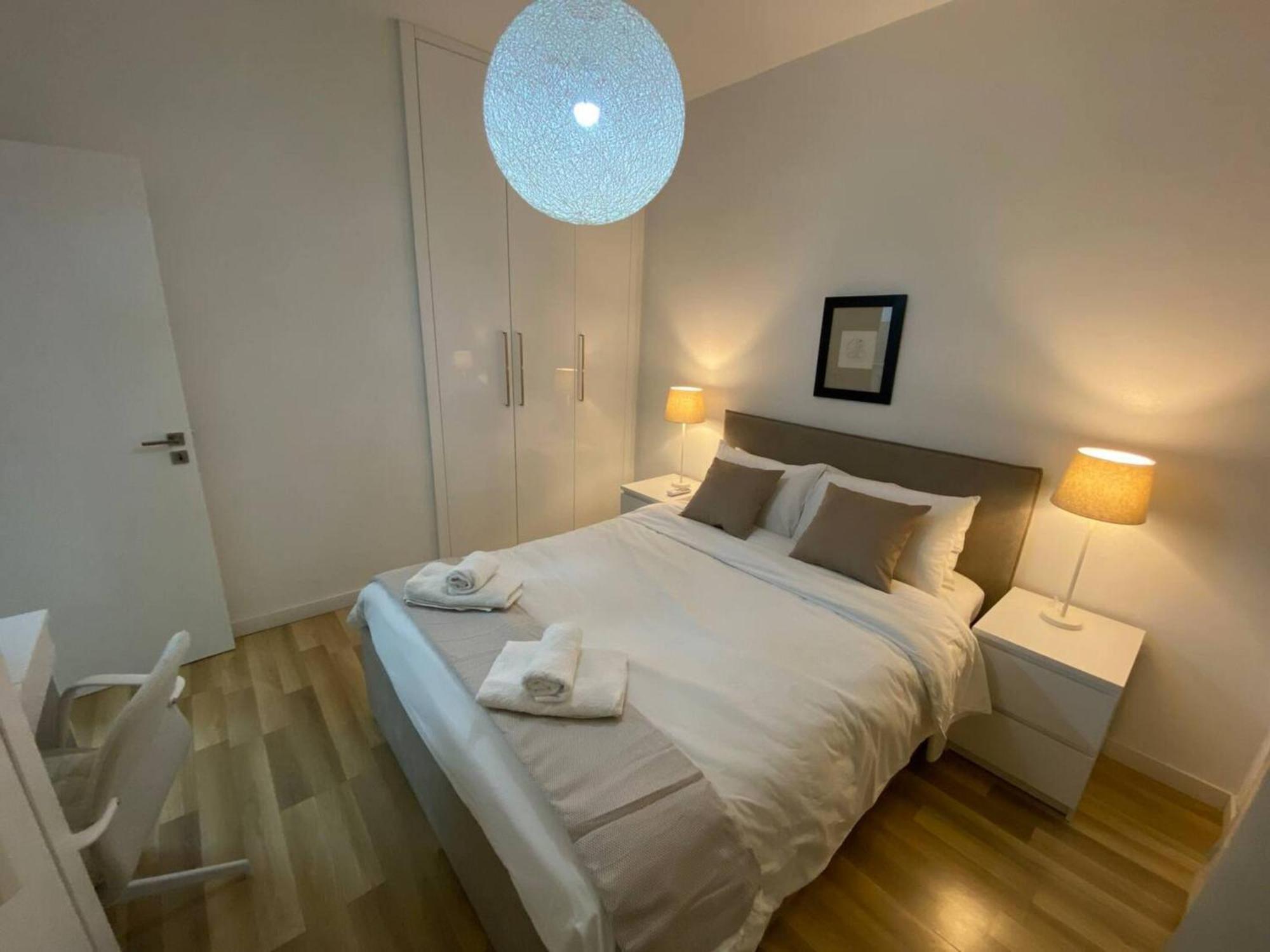 Seabreeze City Center Flats By Trulycyprus Limassol Bagian luar foto