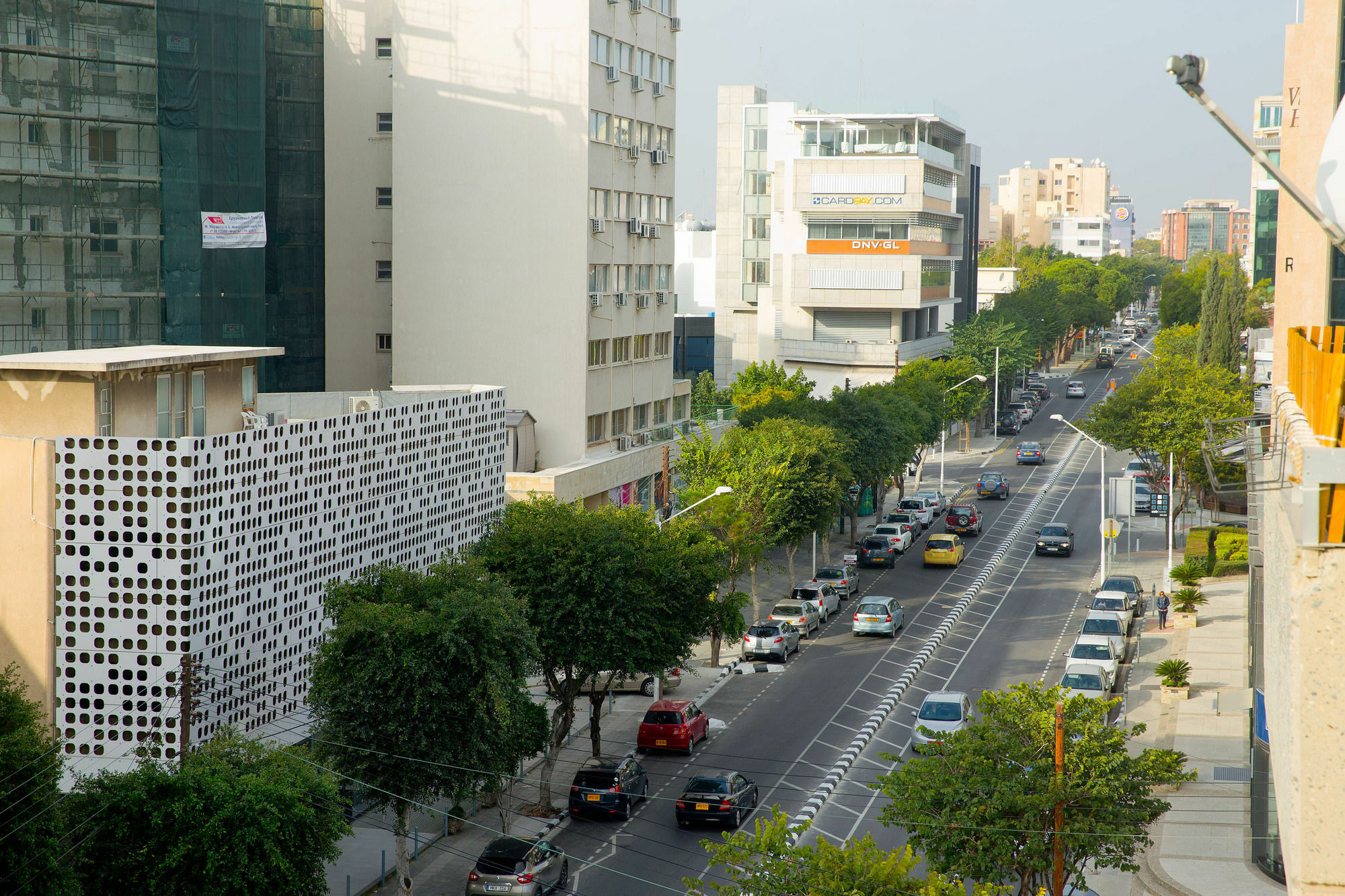 Seabreeze City Center Flats By Trulycyprus Limassol Bagian luar foto